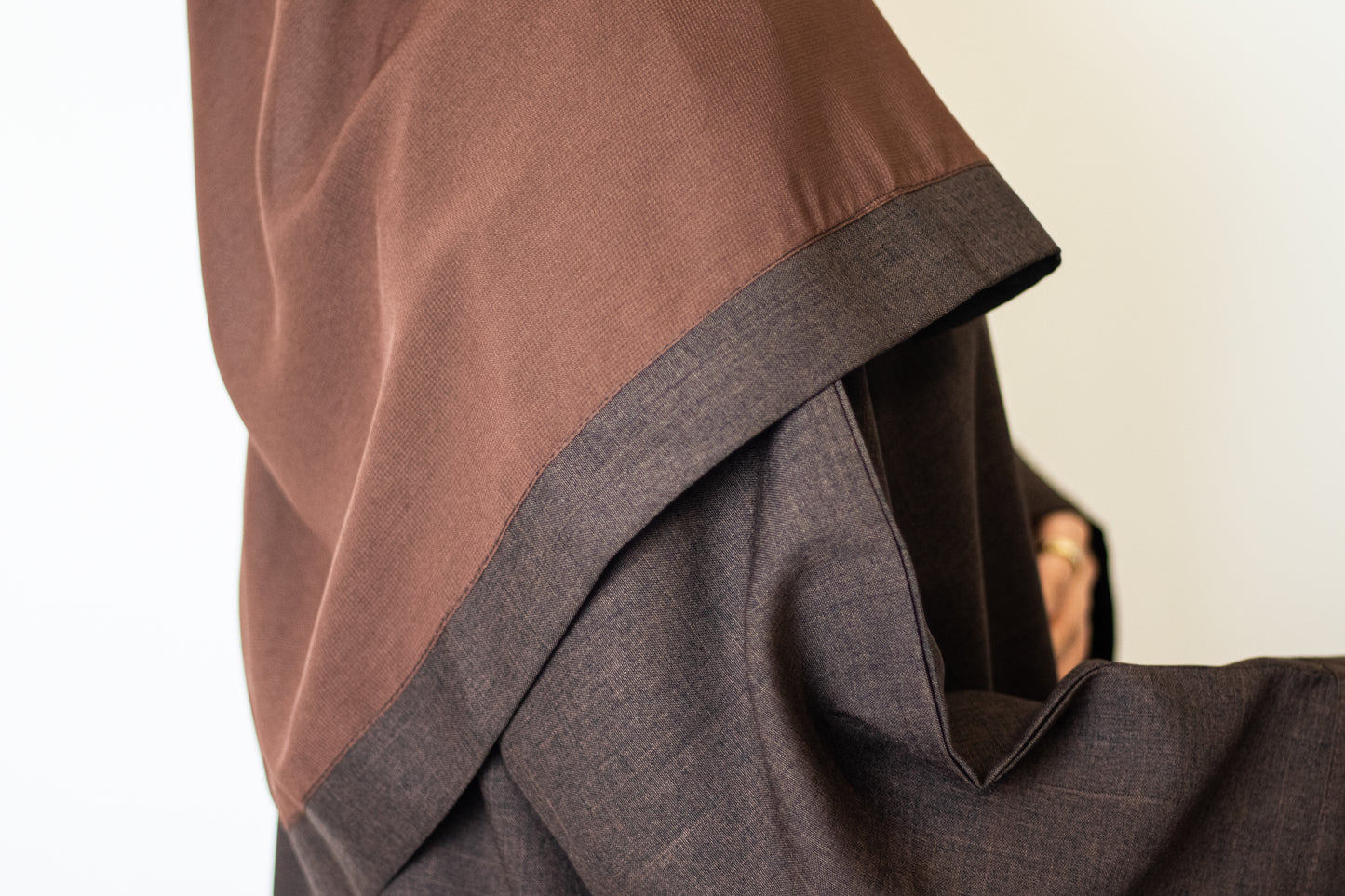 Espresso Linen Abaya