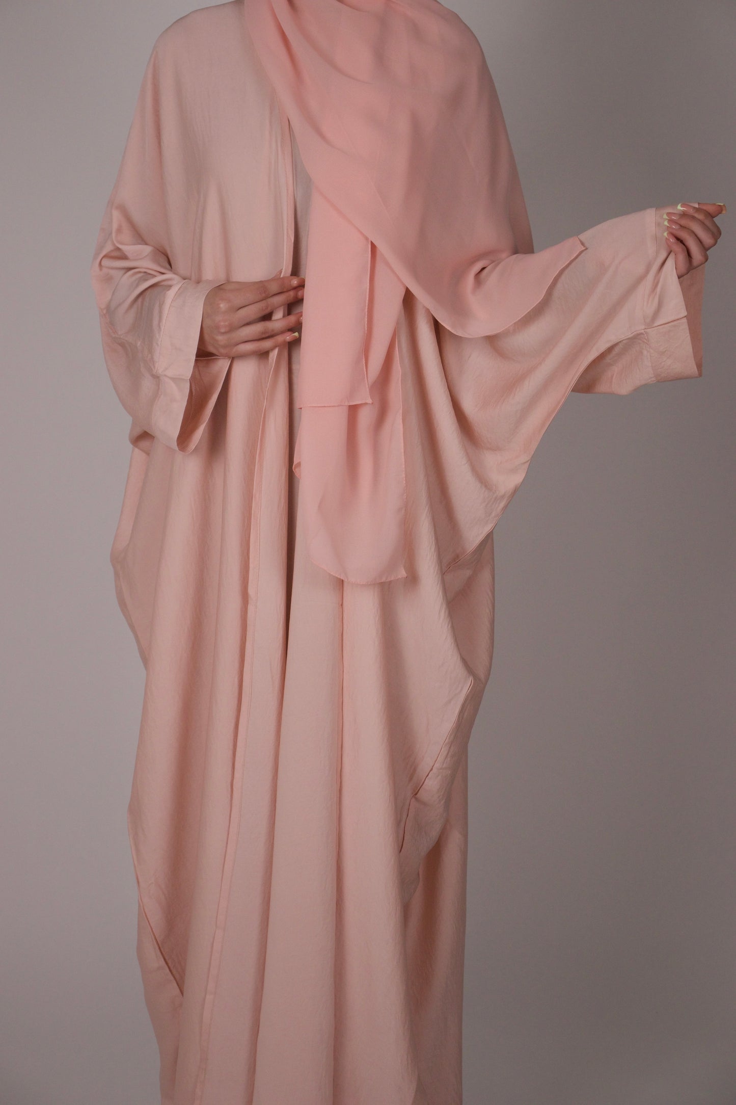 Pembe Abaya