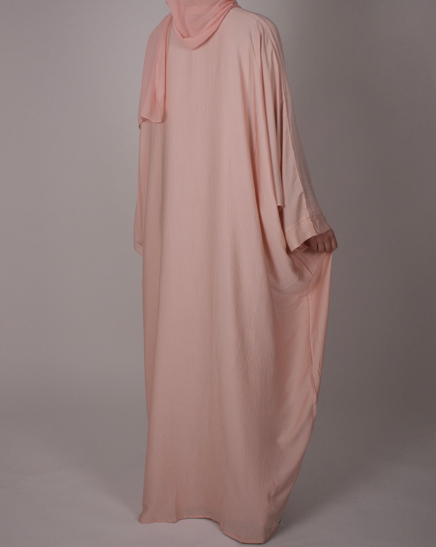 Pembe Abaya